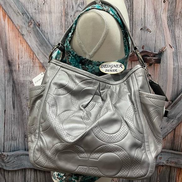 Authentic COACH Parker Perforated Op Art Gray Shoulder Bag NWT 13622 - Picture 3 of 12